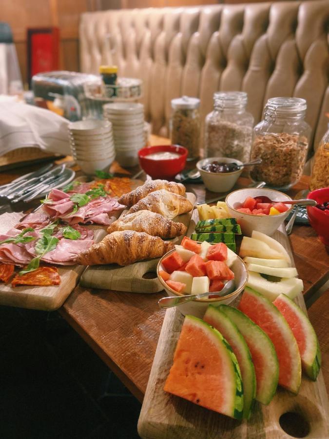 Greyhound Hotel Carshalton Экстерьер фото