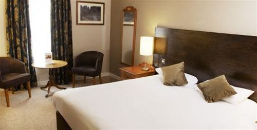 Greyhound Hotel Carshalton Экстерьер фото