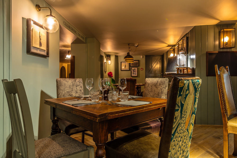 Greyhound Hotel Carshalton Экстерьер фото